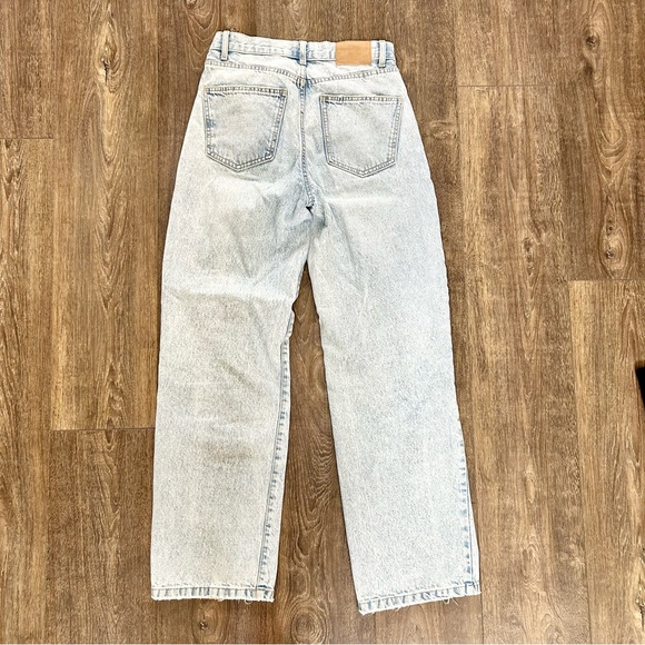 Cotton On Loose Straight Jean - Picture 2 of 9